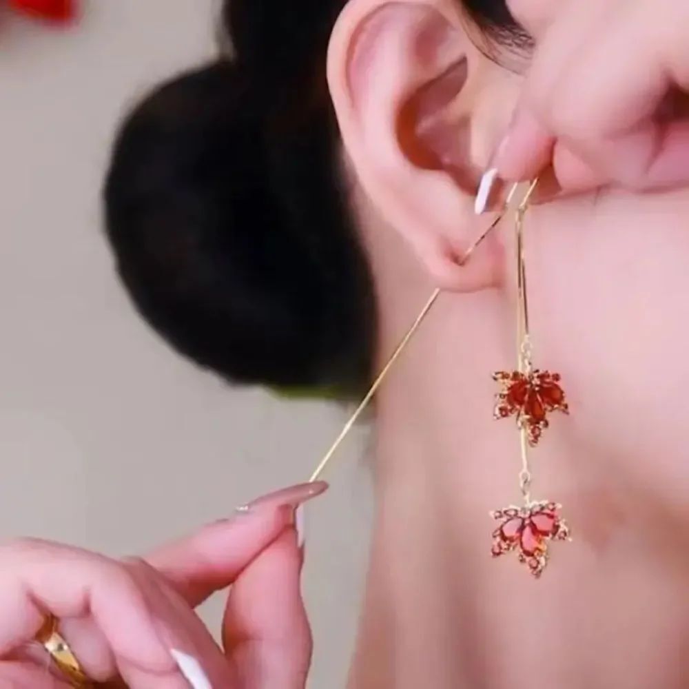 🍁🆕🍁 Elegant 14K Gold Plated Red Maple Leaf Dangle Earrings🍁